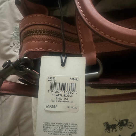 Rogue 30 Tea Rose In Glovetanned Pebble Leather - Picture 6 of 6